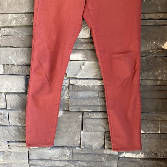 WOMANS TOPSHOP LEIGH MAROON JEANS SIZE W20 L30 - Picture 4 of 7